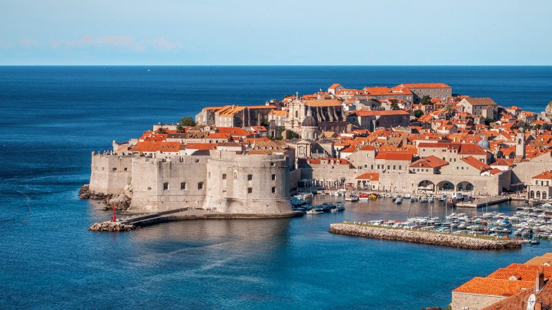 Walls of Dubrovnik architecture • Dubrovnik fortress